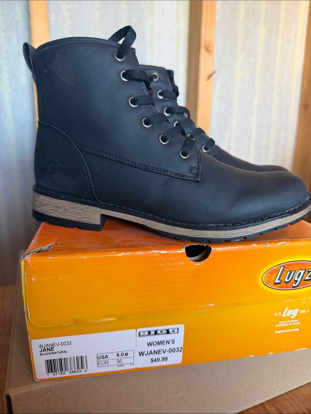 Lugz Black Women's Lace-Up Ankle Boots with Brown Trim